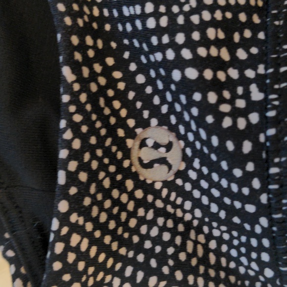Lululemon Black and White Women's Sports Bra Small - Picture 8 of 10